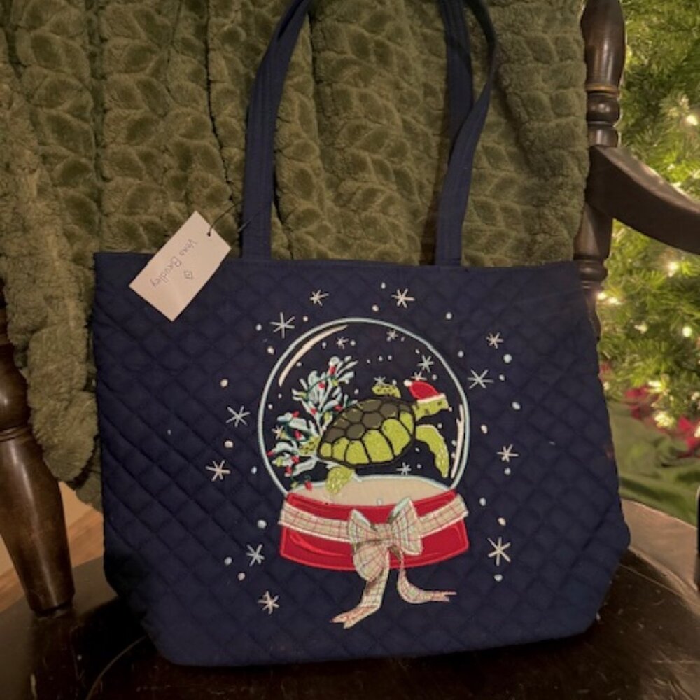 NWT Vera Bradley quilted small navy tote Christmas Sea Turtle